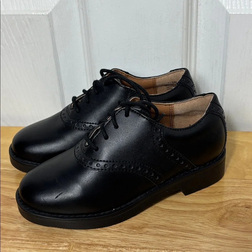 FIRST SEMESTER Black dress saddle lace up oxford size 11.5 Wide Width Unisex